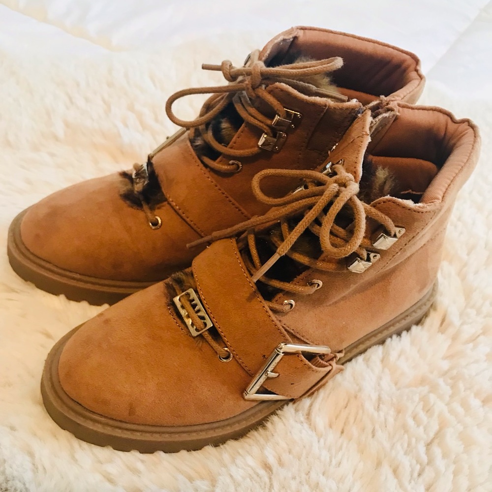 Michael Kors NEW boots Girl size 3 (big kid)